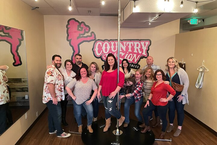 Line Dance Lesson in Nashville: Country Fusion Class - Photo 1 of 11